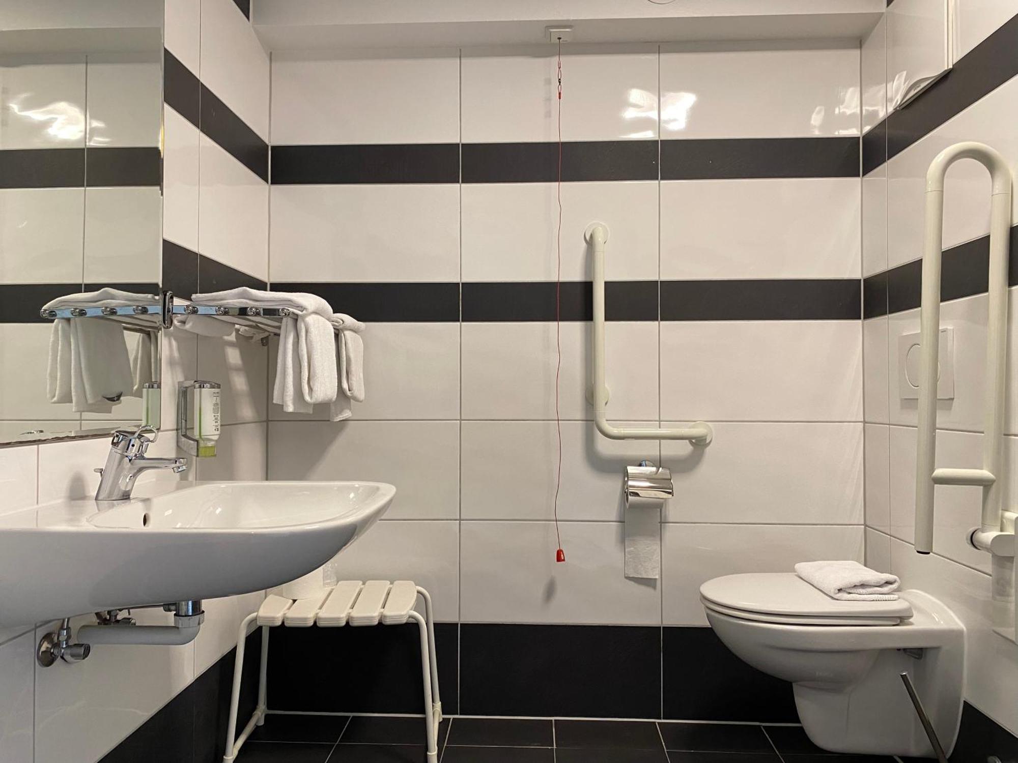 Design & Budget Hotel Wien Schoenbrunn Εξωτερικό φωτογραφία